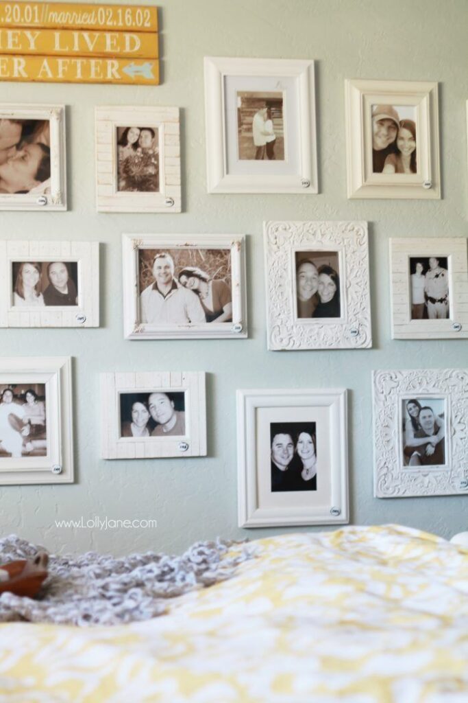 CREATE A YEARLY COUPLE GALLERY WALL